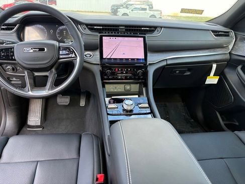 New 2025 Jeep Grand Cherokee L Overland w/ Luxury Tech Group IV AWD/4WD image 18