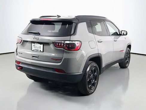 Used 2024 Jeep Compass Trailhawk AWD/4WD image 7