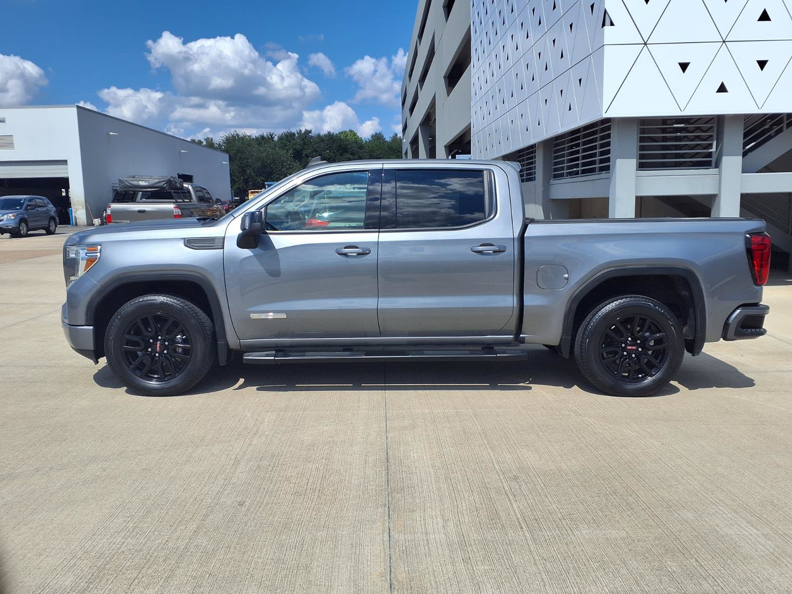 Used 2021 GMC Sierra 1500 Elevation w/ Preferred Package RWD image 26