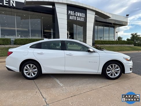 Used 2024 Chevrolet Malibu LT image 2