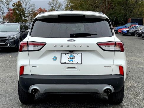 Used 2022 Ford Escape SEL image 4