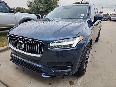 Used 2021 Volvo XC90 T5 Momentum