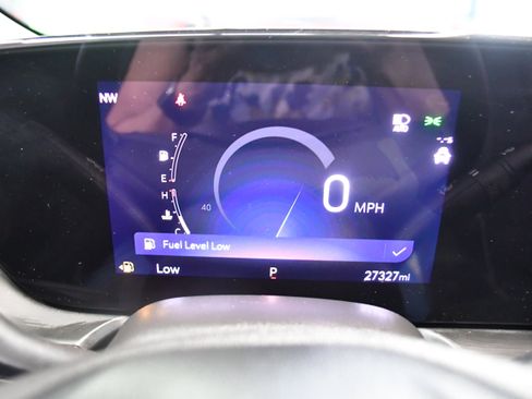 Used 2025 Buick Encore GX Preferred AWD/4WD image 19