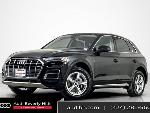 Used 2023 Audi Q5 2.0T Premium w/ Convenience Package image 1
