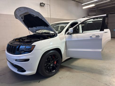 Used 2014 Jeep Grand Cherokee SRT w/ Trailer Tow Group IV AWD/4WD image 9