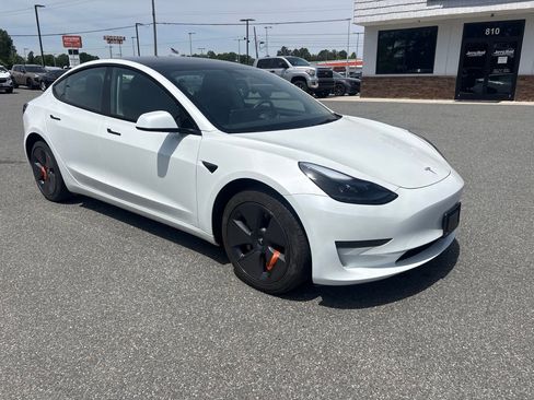 Used 2023 Tesla Model 3 Standard Range RWD image 8