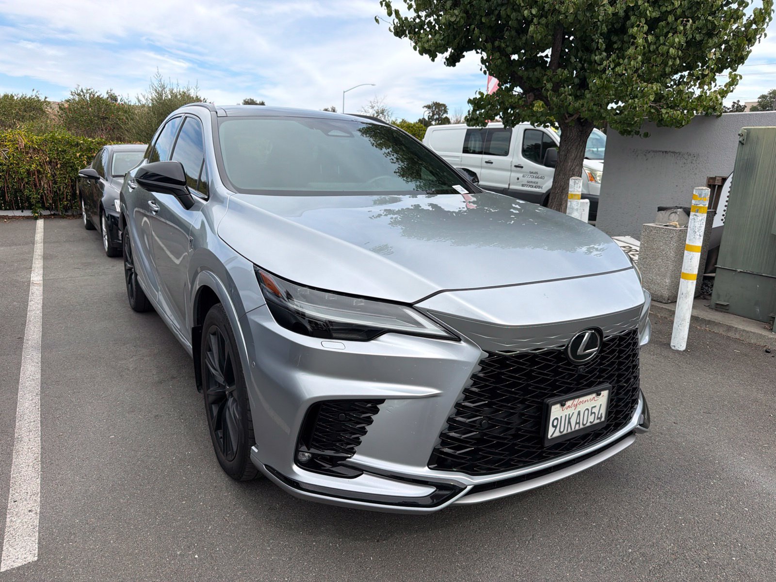 Used 2023 Lexus RX 500h F Sport AWD/4WD image 2