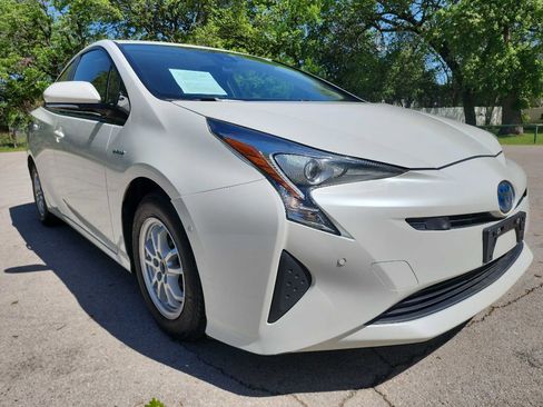 Used 2017 Toyota Prius Two w/ Prius Two Safety Plus Package image 1