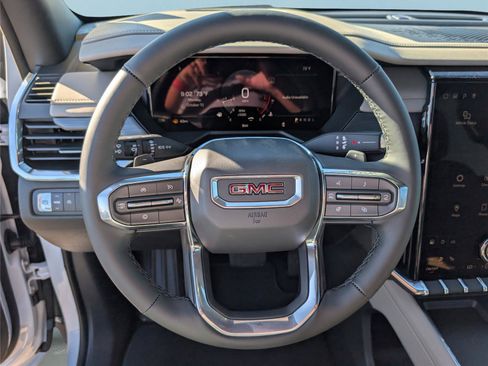 Used 2026 GMC Acadia Elevation w/ Elevation Premium Package FWD image 21