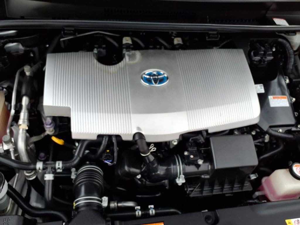 Used 2019 Toyota Prius Limited w/ Premium Convenience Package FWD image 16