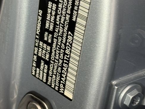 Certified 2026 Porsche Macan AWD/4WD image 24