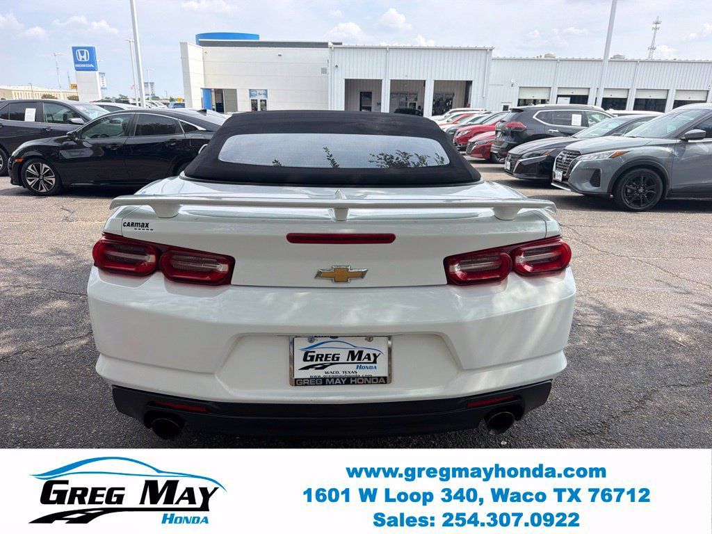 Used 2020 Chevrolet Camaro LT RWD image 4