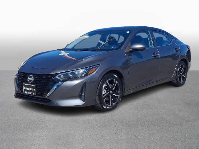 Used 2025 Nissan Sentra SV FWD image 1