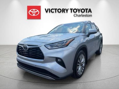 Used 2025 Toyota Highlander Platinum