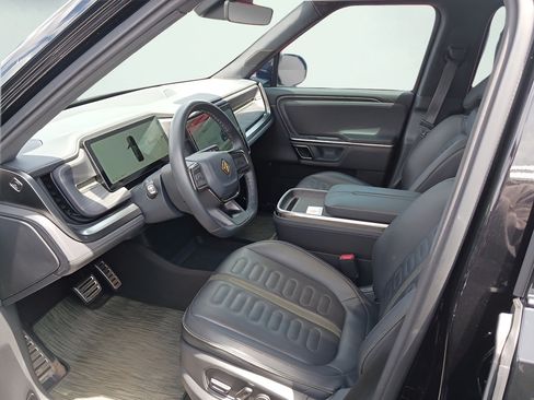 Used 2023 Rivian R1S Adventure Quad AWD/4WD image 2