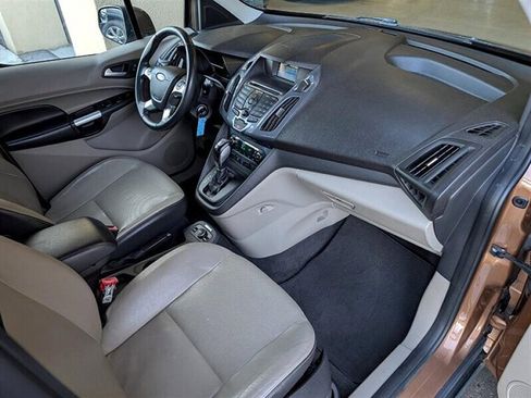 Used 2014 Ford Transit Connect Titanium image 4