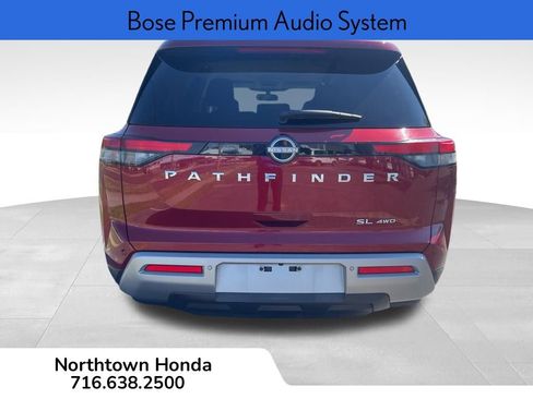 Used 2022 Nissan Pathfinder SL image 7
