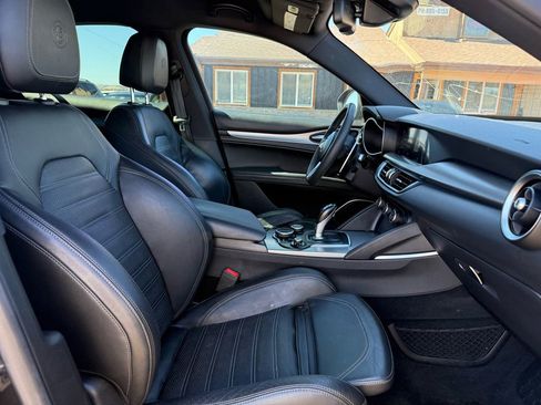 Used 2018 Alfa Romeo Stelvio Ti Sport image 26