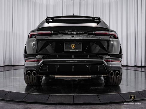 Used 2024 Lamborghini Urus Performante image 12