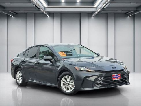 Used 2025 Toyota Camry LE FWD image 1