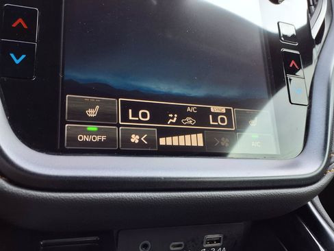 Used 2025 Subaru Outback Wilderness AWD/4WD image 8