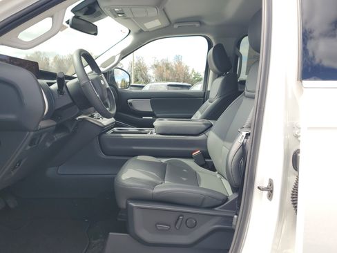 New 2026 Ford Expedition Max Active RWD image 18