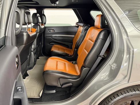 Used 2019 Dodge Durango R/T w/ Technology Group AWD/4WD image 30