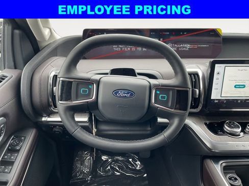 New 2026 Ford Expedition Max Platinum w/ Platinum Ultimate Package AWD/4WD image 12