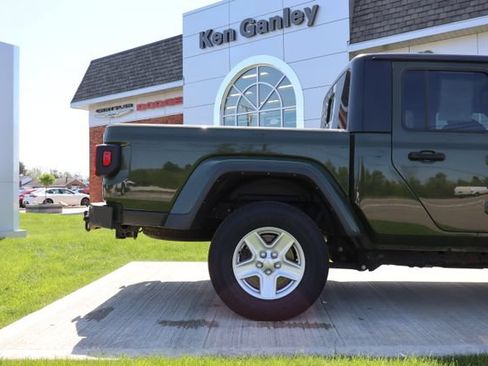 Used 2022 Jeep Gladiator Sport AWD/4WD image 35