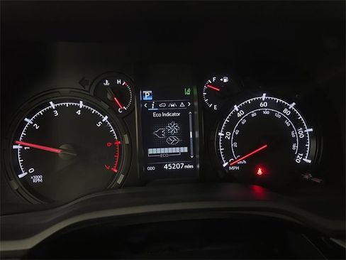 Certified 2024 Toyota 4Runner SR5 image 16