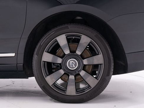 Certified 2022 Rolls-Royce Cullinan AWD/4WD image 49