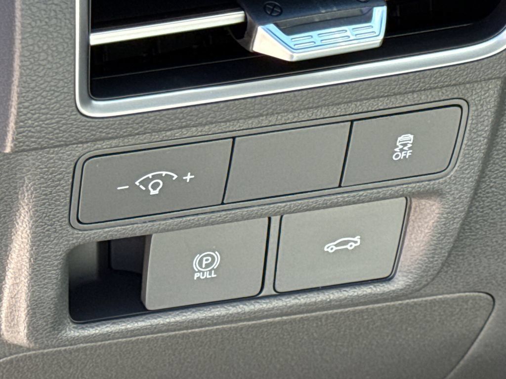 Used 2026 Hyundai Sonata SEL FWD image 20