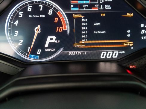 Used 2017 Lamborghini Huracan LP 610-4 AWD/4WD image 79