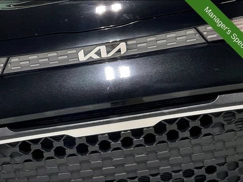 Used 2025 Kia Soul LX w/ LX Technology Package FWD image 34