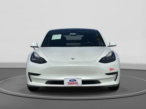 Used 2019 Tesla Model 3 Long Range image 2