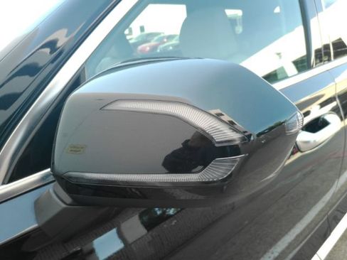Used 2024 Hyundai Palisade SEL FWD image 15