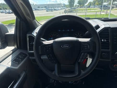 Used 2017 Ford F150 XLT AWD/4WD image 19