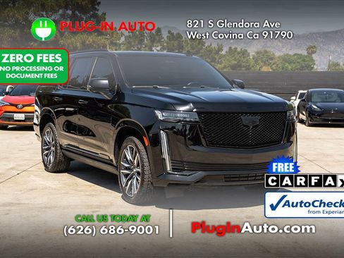 Used 2023 Cadillac Escalade Sport w/ Touring Package AWD/4WD image 3