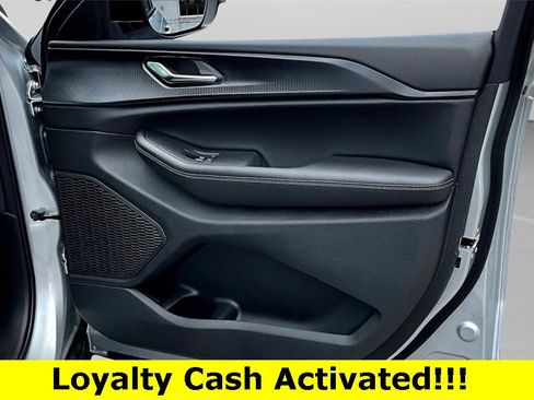 New 2025 Jeep Grand Cherokee L Laredo w/ Luxury Tech Group I image 24