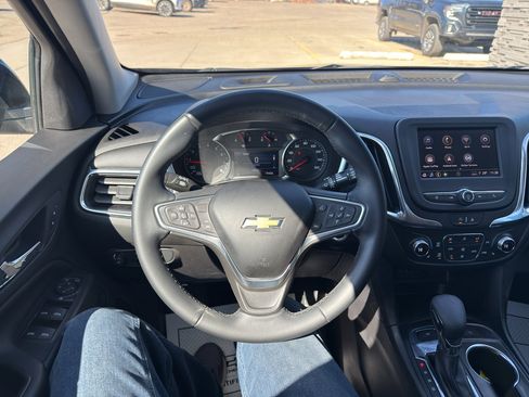 Used 2023 Chevrolet Equinox LT image 20