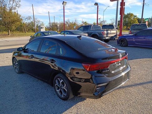 Used 2021 Kia Forte LXS image 7