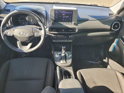 Used 2022 Hyundai Kona SEL w/ Convenience Package AWD/4WD image 16