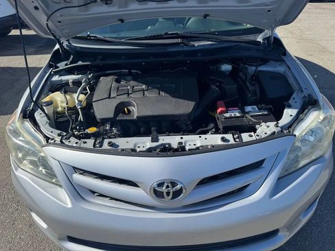 Used 2012 Toyota Corolla LE FWD image 9