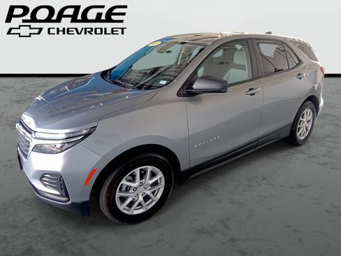 Used 2023 Chevrolet Equinox LS w/ LS Convenience Package image 1