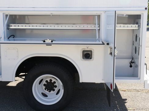 New 2026 Ford E-350 and Econoline 350 Super Duty w/ Power Equipment Group RWD image 21