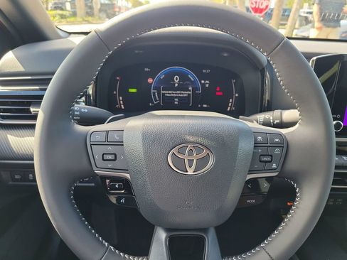 New 2026 Toyota Camry SE w/ Convenience Package FWD image 8