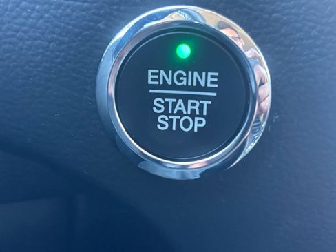 Used 2022 Ford Edge Titanium image 26