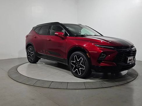 Used 2023 Chevrolet Blazer RS w/ Driver Confidence II Package FWD image 8