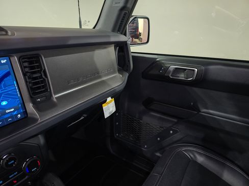 New 2025 Ford Bronco Badlands image 26