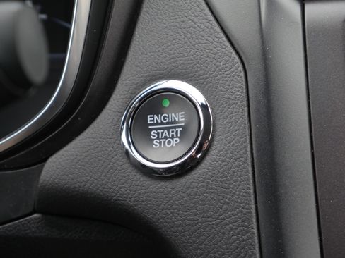 Used 2020 Ford Fusion Titanium image 9